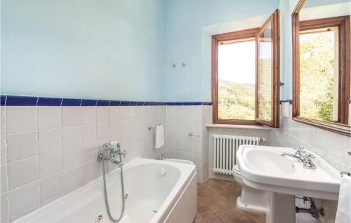 Bathroom sa Collonico