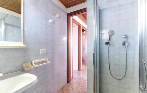 Kylpyhuone majoituspaikassa Novamiramare 4