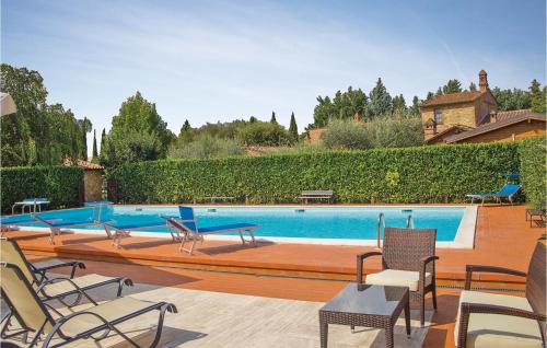 The swimming pool at or close to Colombaia