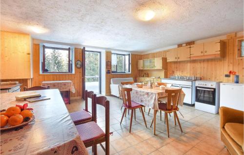 Nice home in Zuclo with 2 Bedrooms