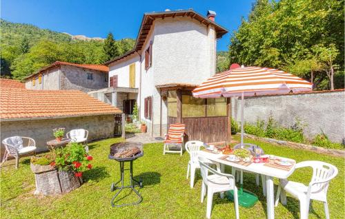 Amazing Home In Palagnana With 2 Bedrooms And Wifi