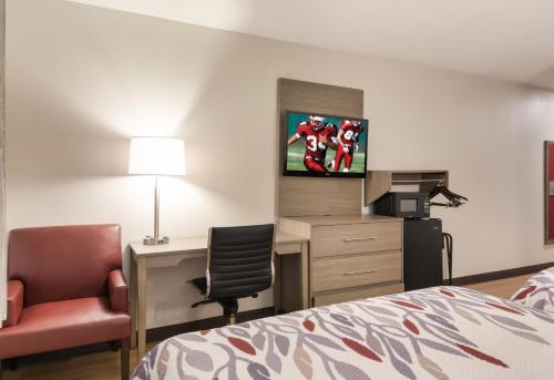Μια τηλεόραση ή/και κέντρο ψυχαγωγίας στο Red Roof Inn Chester