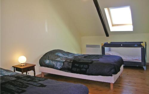 Imagen de la galería de Awesome Apartment In Roz-landrieux With 2 Bedrooms And Wifi, en Roz-Landrieux