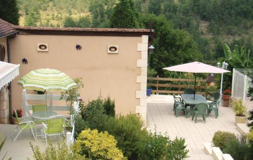 Κήπος έξω από το Awesome Home In Blis Et Born