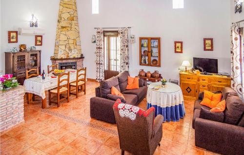 Posedenie v ubytovaní 2 Bedroom Amazing Home In El Gastor