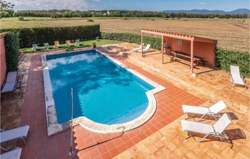 The swimming pool at or close to Stunning Home In Riudellots