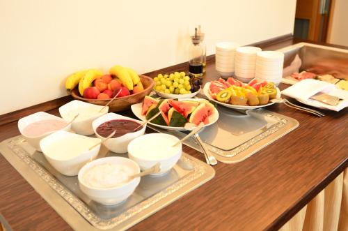 Jídlo v hotelu nebo okolí