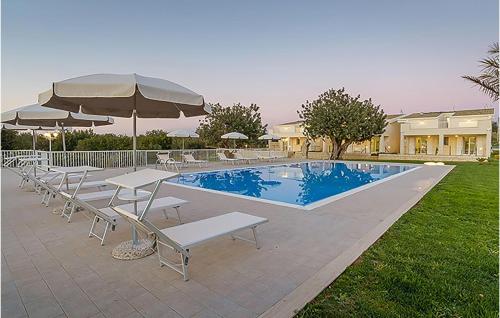 Beautiful Home In Santa Croce Camerina With Wifi, Outdoor Swimming Pool And Swimming Pool