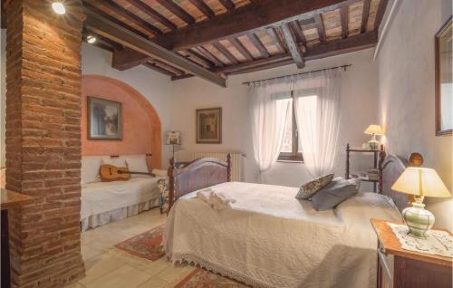 Foto dalla galleria di Amazing Home In Bagni Di Lucca Lu With 5 Bedrooms, Wifi And Outdoor Swimming Pool a Bagni di Lucca