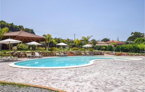 Nice Apartment In Zambrone With 2 Bedrooms, Wifi And Outdoor Swimming Pool