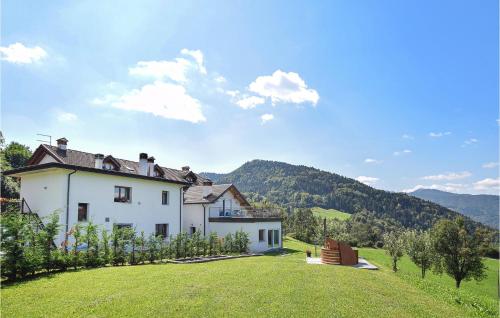 Amazing Home In Borgo Valbelluna With 10 Bedrooms, Jacuzzi And Sauna