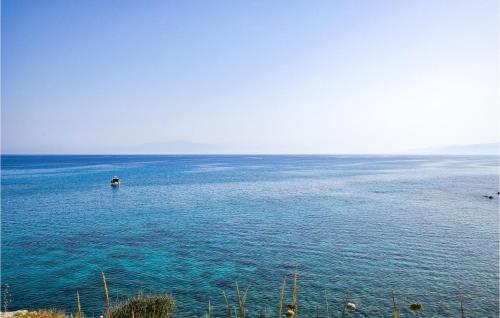 Beautiful apartment in Botricello with 2 Bedrooms and WiFi