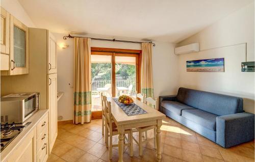 A kitchen or kitchenette at Bilo 4