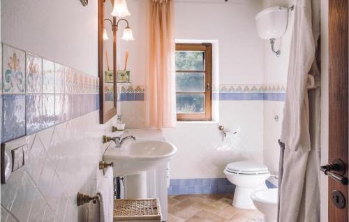 Ett badrum på Casale S, Giacomo