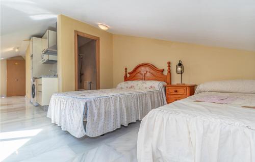 Lovely Apartment In Málaga With Wifi