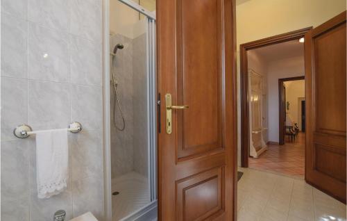 Koupelna v ubytování 2 Bedroom Beautiful Home In Albenga
