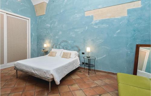 Kama o mga kama sa kuwarto sa 1 Bedroom Awesome Apartment In Lecce Le