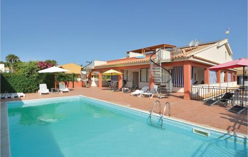 Amazing Apartment In S, Croce Camerina Rg With 2 Bedrooms, Wifi And Outdoor Swimming Pool
