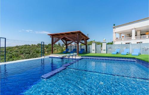 Stunning Home In Grottaglie With 3 Bedrooms, Wifi And Outdoor Swimming Pool