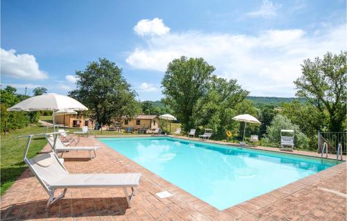 Nice Home In San Vito In Monte With 9 Bedrooms, Wifi And Private Swimming Pool
