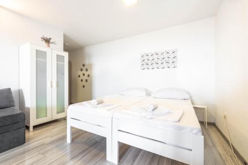 Gallery image of Villa Apartments AniFil in Novalja