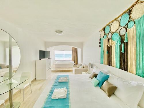 Postel nebo postele na pokoji v ubytování Cyan Cancun Resort & Spa