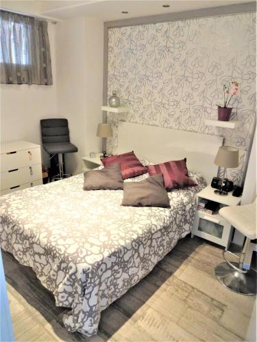 Sunset apartment with sea view and free WIFI in the heart of Las Americas