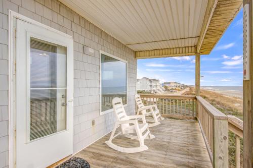 Gallery image of It's After 12 in Holden Beach