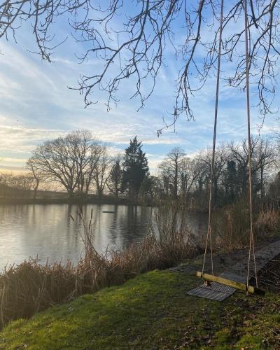 Tranquil Holiday Home photo 23