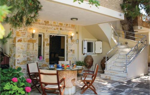 Awesome Home In Artemida With Wifi