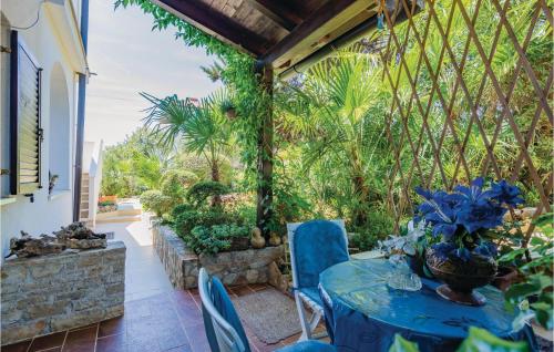 Cozy Apartment In Novigrad With Wifi