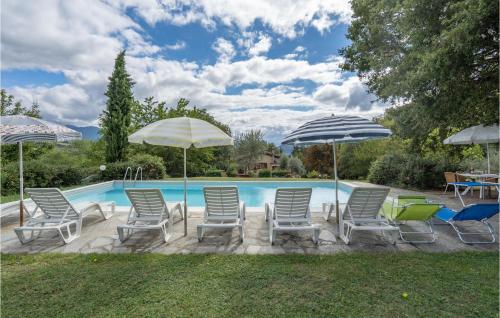 Πισίνα στο ή κοντά στο Awesome Home In Dicomano Fi
