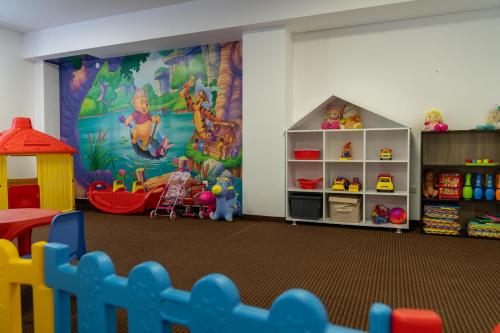 Детский клуб в Hotel Paradise