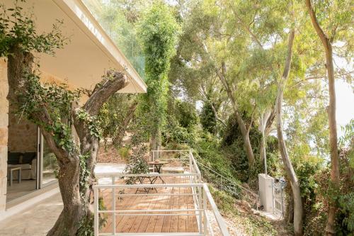 Marina Vista Luxury Studio suites Beach front
