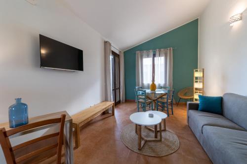 TV a/nebo společenská místnost v ubytování Rif Holiday Home Stagnone Marsala