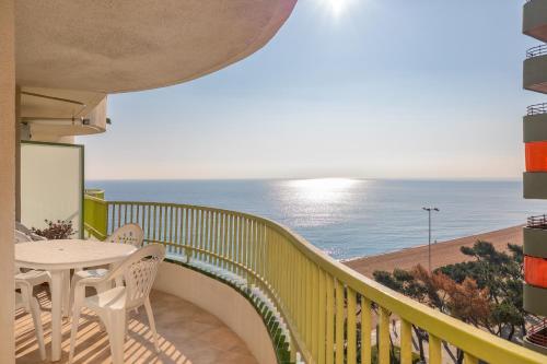 Hauzify I Apartaments SuperBeach