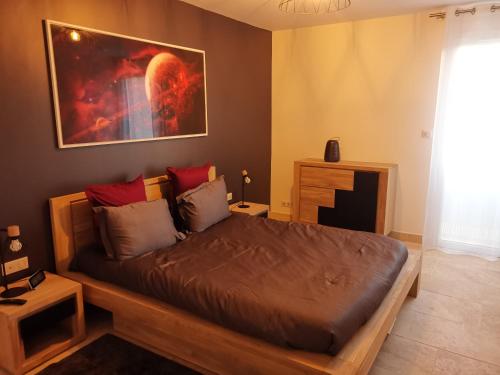 Postel nebo postele na pokoji v ubytování Grand T3 85 m2 situé à 15 min à pied des plages