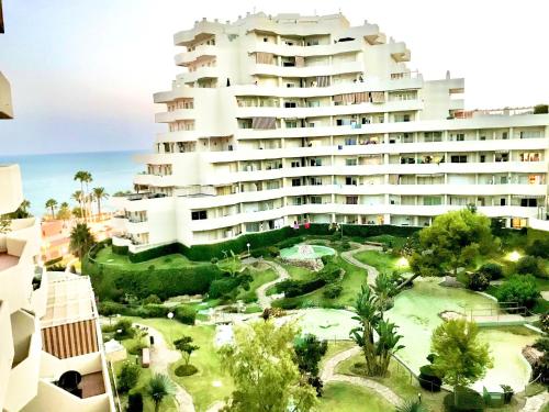 ESTUDIO BENALBEACH PRIMERA LINEA DE PLAYA