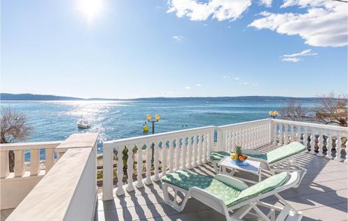 One-Bedroom Apartment In Kastel Kambelovac