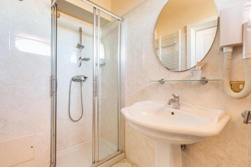 Ένα μπάνιο στο B&B Luxury da Salvatore