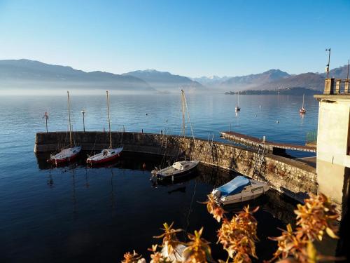 Mynd úr myndasafni af La Dama del Porto í Laveno-Mombello