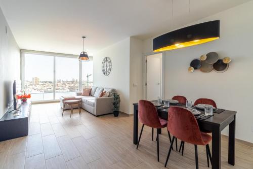 Brand New Apartment with Ocean & Volcano Views