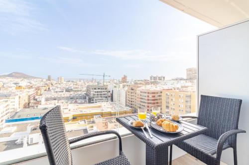 Brand New Apartment with Ocean & Volcano Views