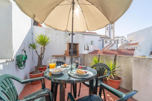 Lena`s Beach House by HelloVacations