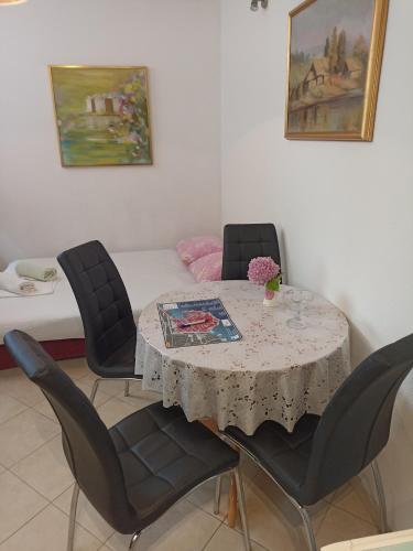 Apartment Rina - Old Town