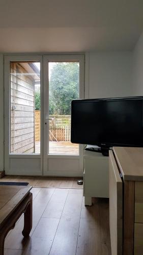 Gallery image of FleuryTerre - Grand 2 pièces avec terrasse in Déville-lès-Rouen