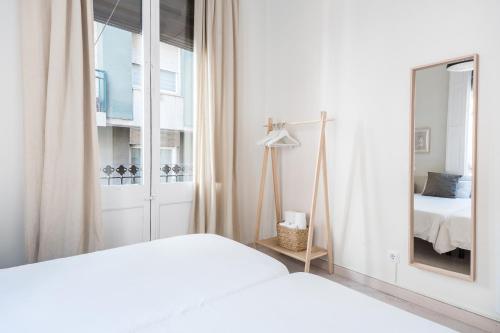 Cozy Apartment with Terrace in Gracia, Barcelona Local Life