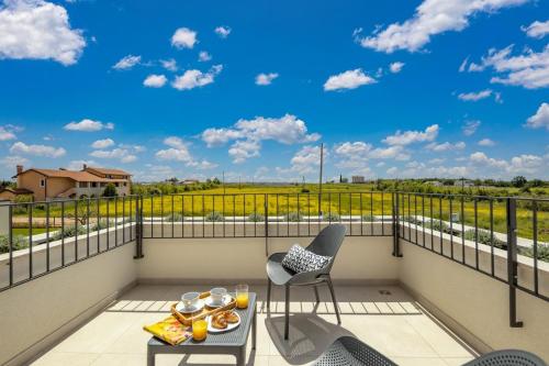 Beautiful Villa Estate & Primavera – Photos 3