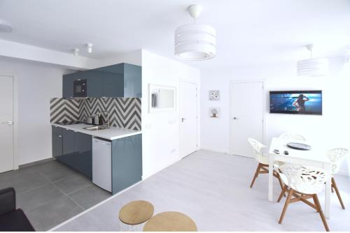 Emma Apartment Centralにあるキッチンまたは簡易キッチン