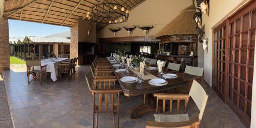 Restaurant o un lloc per menjar a Gamagara Africa Private Nature Reserve